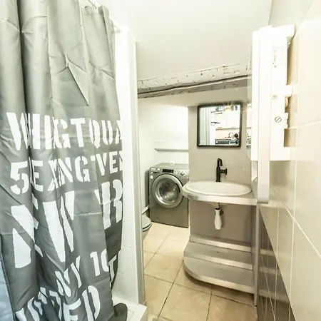 Centre Historique - Free Parking - Self Checkin - Wifi - Industriel - Sleepntripbeziers Apartment